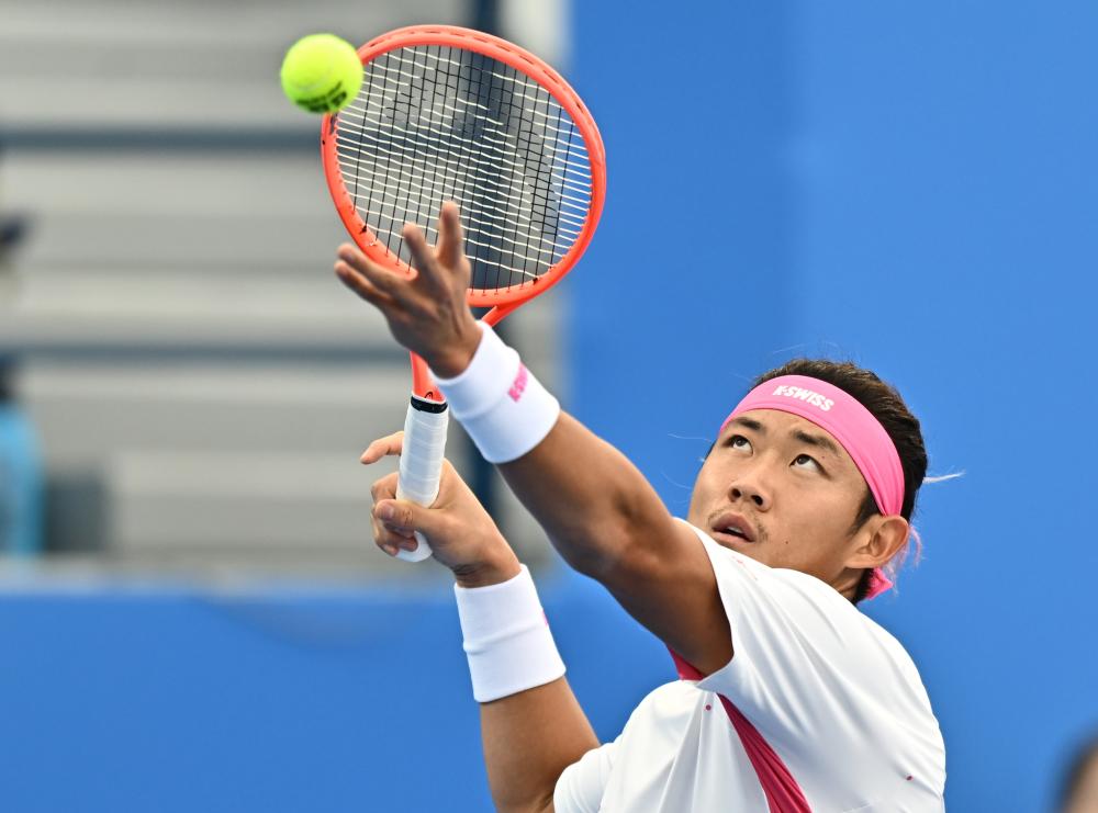 现役奥尼尔绝非浪得虚名!快船祖巴茨不到半节3投3中拿下8分.